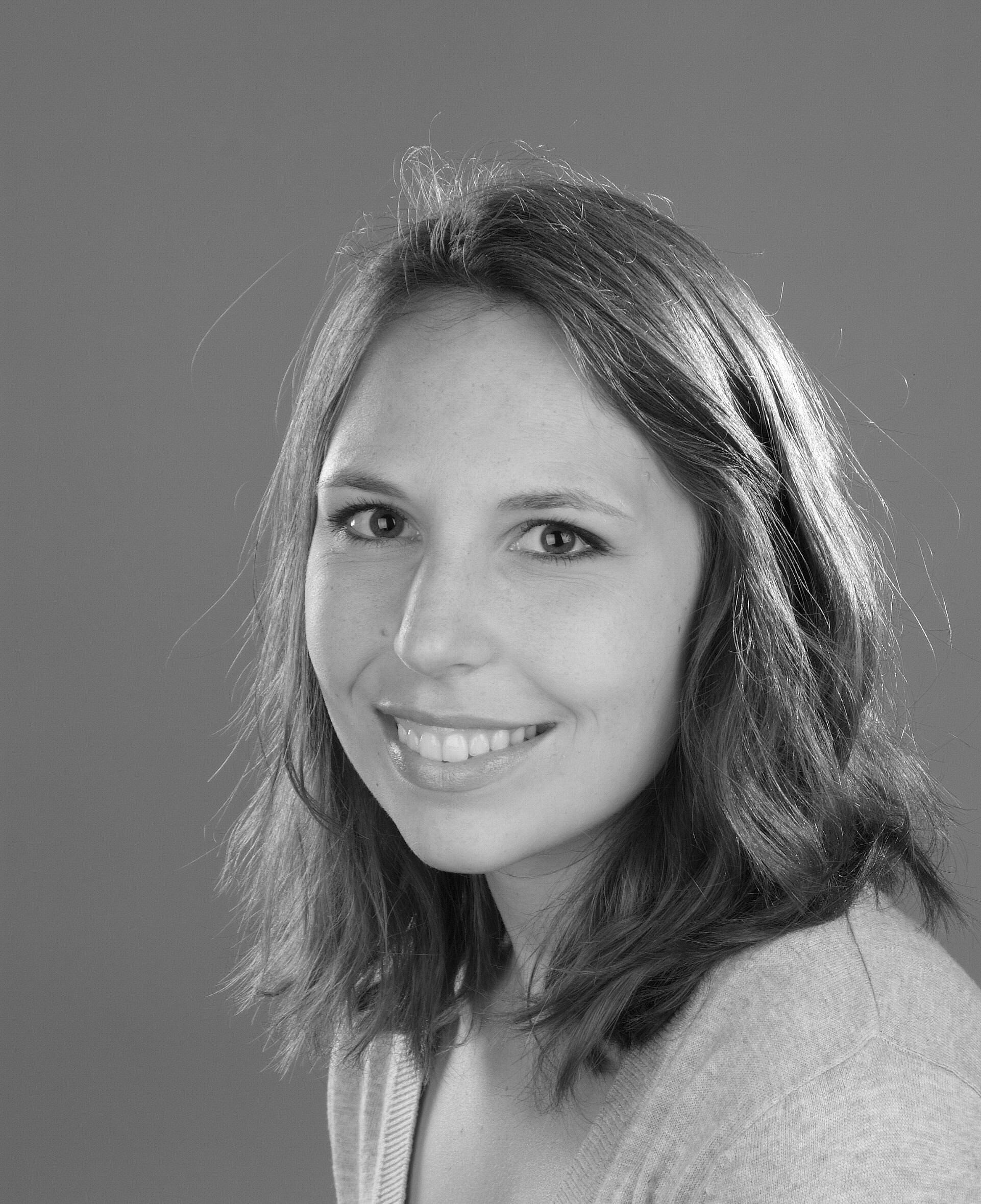Fotografisches Porträt der Autorin Luise Schroth